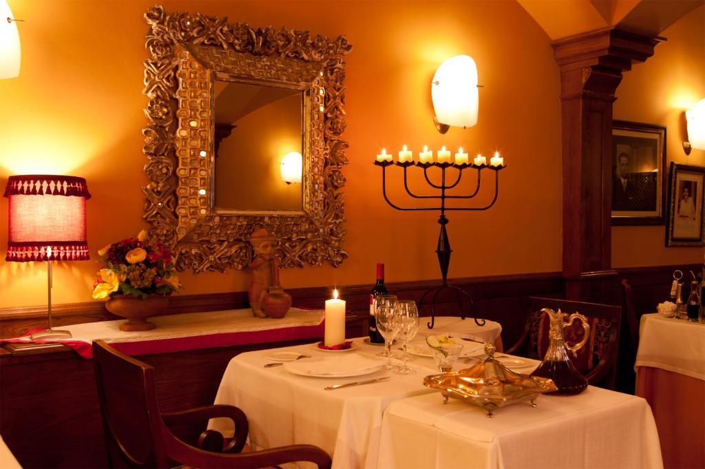 Hotel Restaurante Casa Zanito Olite Dış mekan fotoğraf